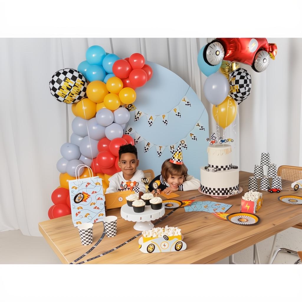 Geschenktüte Autos, 10,5x18x25 cm, Farbenmix Geschenktüten und -schachteln PartyDeco 4 fiestastore