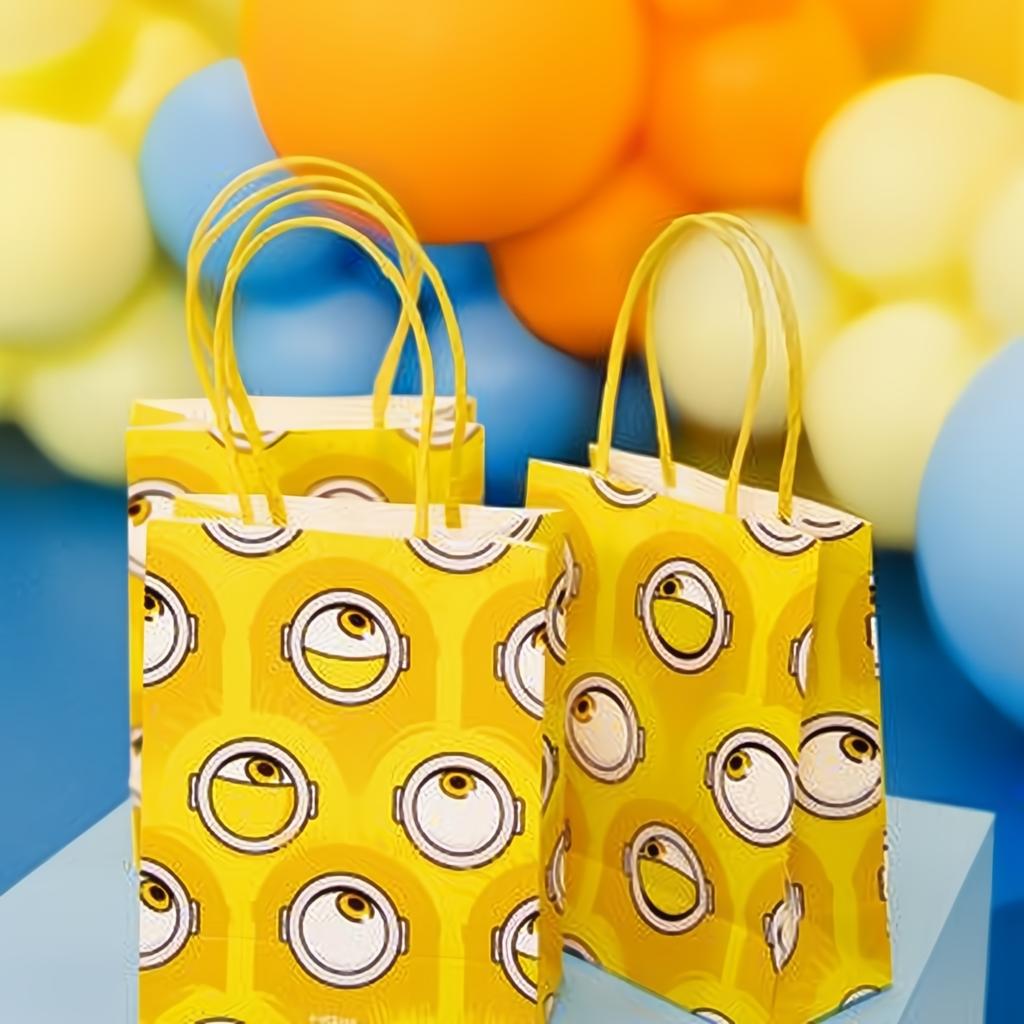 Geschenktüten aus Papier Minions, 12x15.5x6 cm, Gelb PartyDeco 2 fiestastore