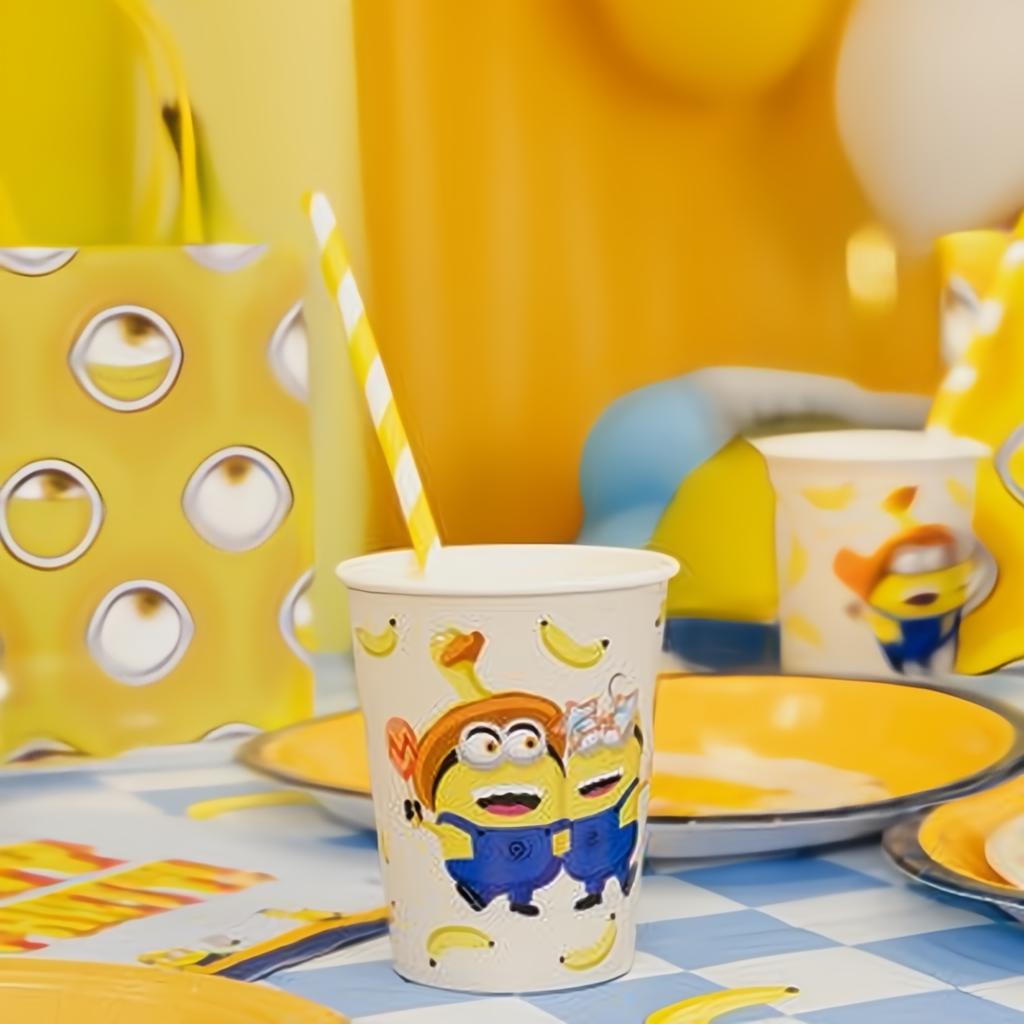 Papierbecher Minions, 250 ml PartyDeco 4 fiestastore