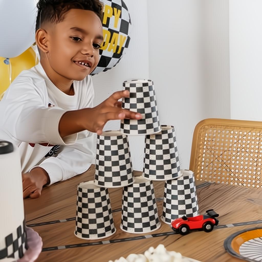 Partyhüte GO!, 16 cm Paperhüte / Partytröten PartyDeco 7 fiestastore